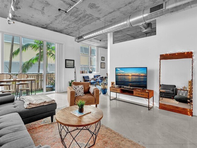Building Photo - 2001 Biscayne Blvd