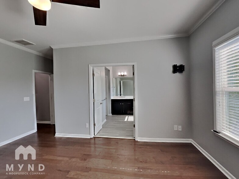 Building Photo - 1653 Pasture Hills Dr