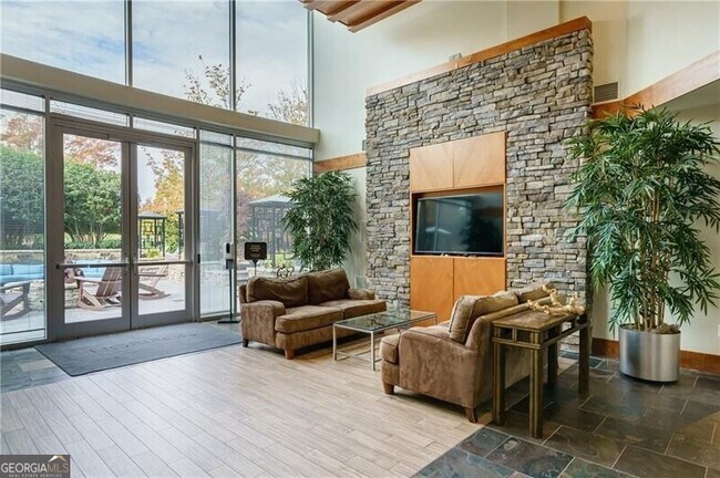 Building Photo - 3300 Windy Ridge Pkwy SE