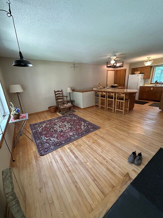 Building Photo - 509 Nelson Ct