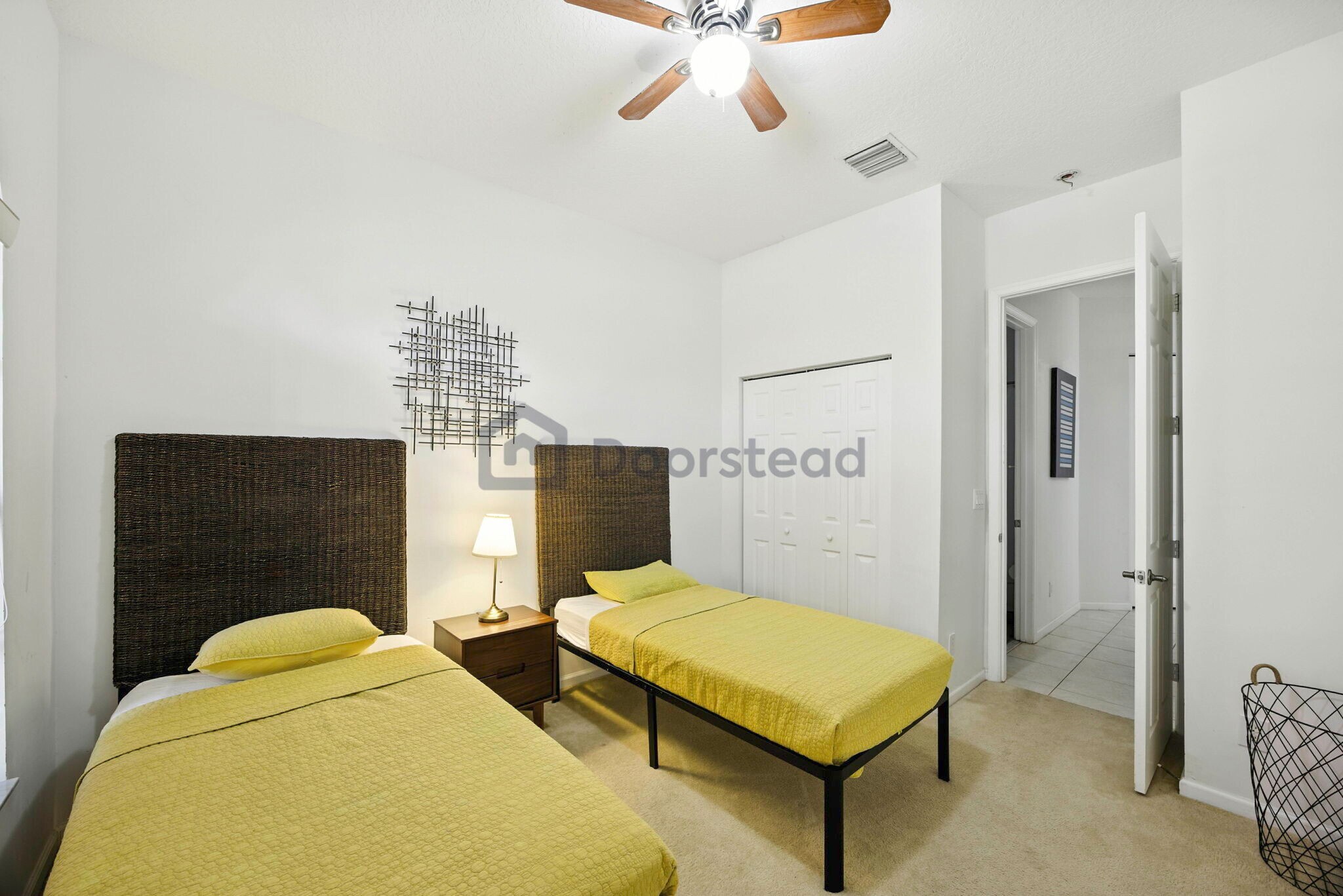 Building Photo - 10555 Paso Fino Dr