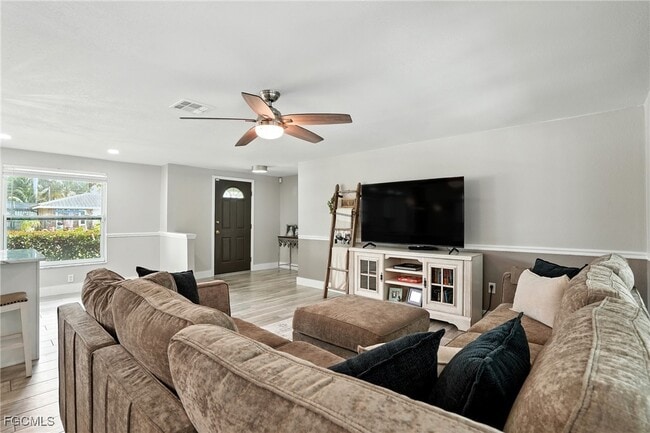 Building Photo - 1250 Kasamada Dr