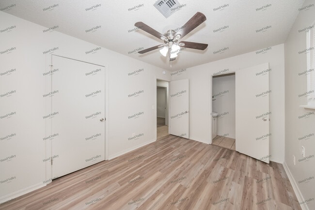 Building Photo - 3029 Dentwood Terrace