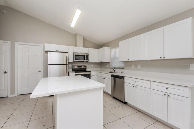 Building Photo - 313 Caen Ct