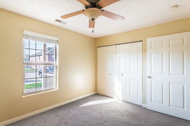 Building Photo - Prairie Vista Apartments