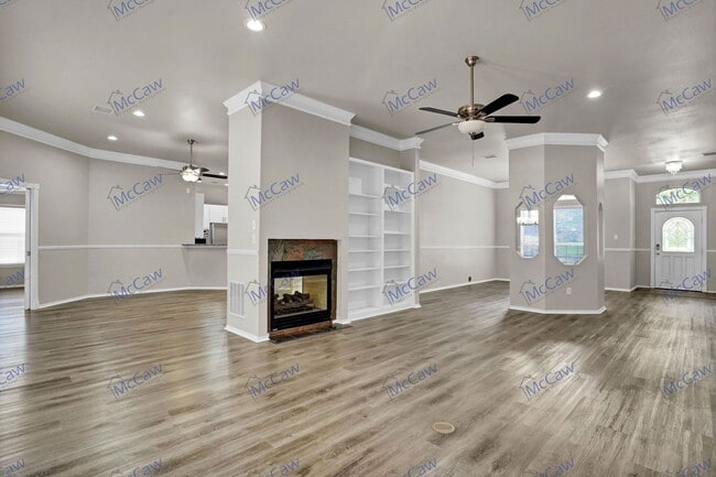 Building Photo - 6113 Lantana Ln