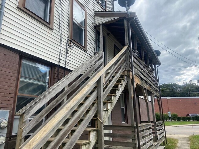 Building Photo - 155 E Central St