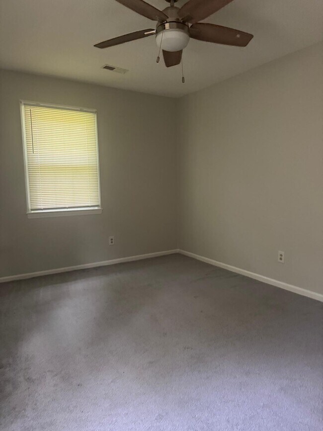 Building Photo - 4723 Shea Ln