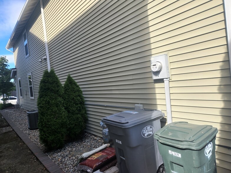 Building Photo - 2811 Martin St