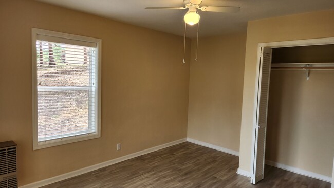 Building Photo - Welcome to our charming one-bedroom, one-b...