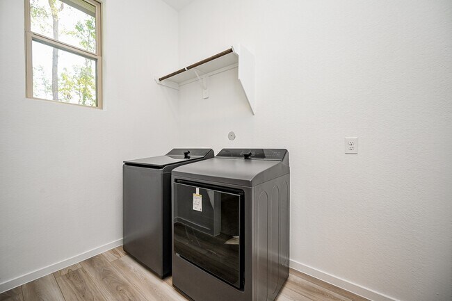 Building Photo - 8278 Boundary Waters Dr