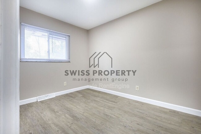 Building Photo - 5814 N Meadows Blvd