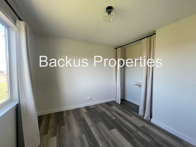 Building Photo - 333 Espinosa Rd