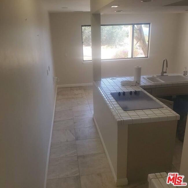 Building Photo - 42100 Parado Del Sol Dr