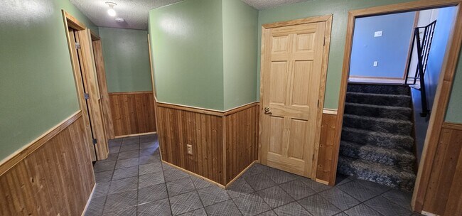 Building Photo - 2020 Crosstown Blvd NE