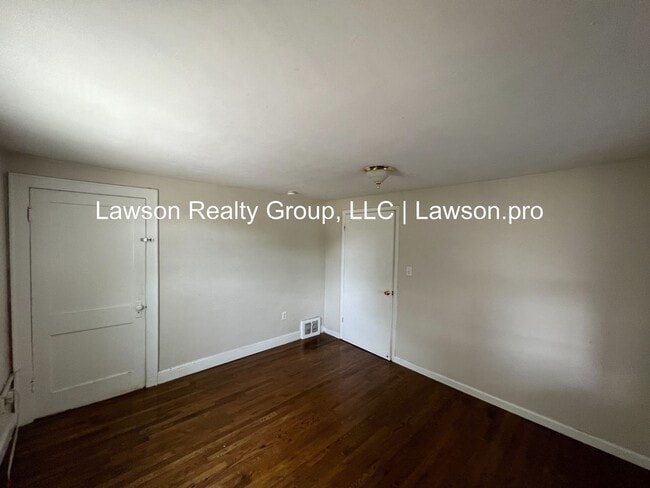 Building Photo - Fauquier 1022-1024