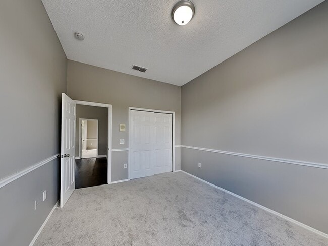 Building Photo - 1735 White Heron Bay Cir