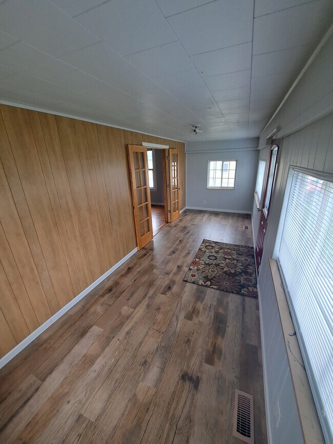 Building Photo - 508 Hugh St