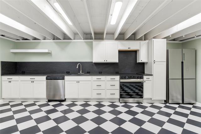 Building Photo - 306 S Walton St