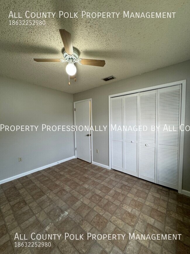 Building Photo - Excellent 2 Bedroom Duplex in Lakeland for...
