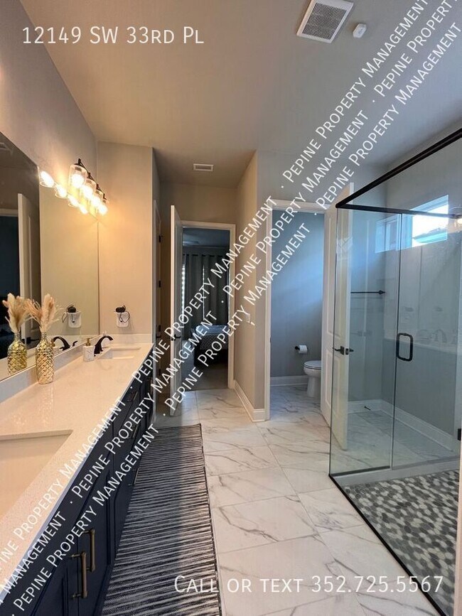 Building Photo - 12149 SW 33rd Pl