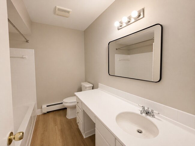 Building Photo - Newly Renovated 2 Bed, 1.5 Bath Townhome – Prime Location Near 28th Street