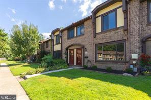 Building Photo - 3458 Norwood Pl