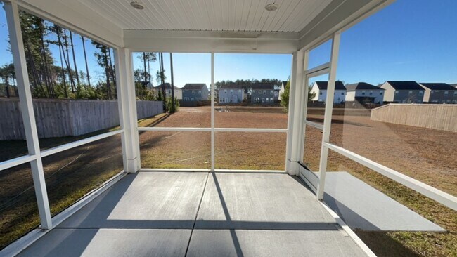 Building Photo - Stunning 5 Bedroom Home in Cane Bay