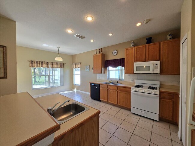 Building Photo - 2534 Aster Cove Ln