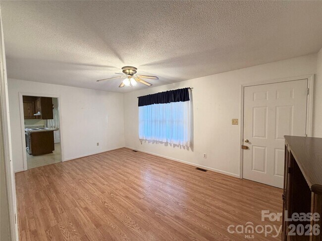 Building Photo - 509 Barringer St
