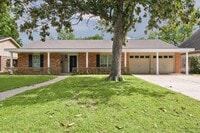 Building Photo - 9777 Larston St