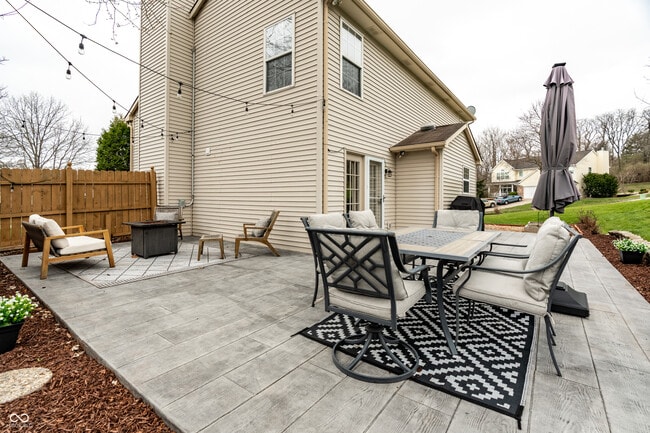 Building Photo - 9660 Overcrest Dr