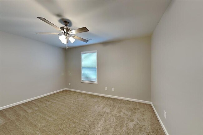 Building Photo - 207 Arrowhead Dr