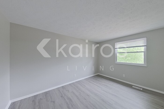 Building Photo - 10301 Starhaven Cir