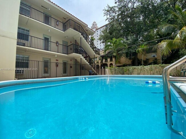 Primary Photo - 318 Majorca Ave