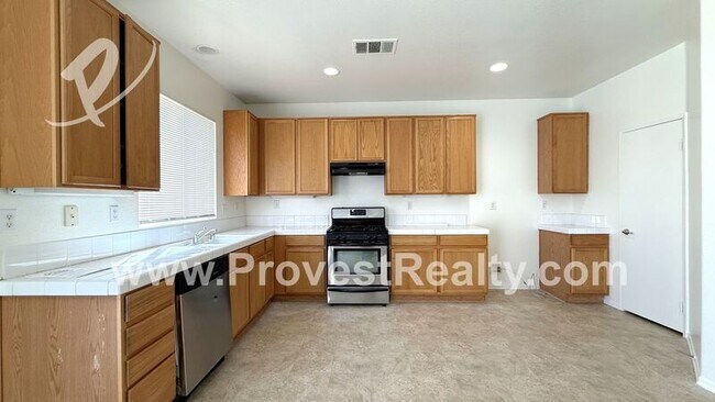 Building Photo - 14051 Horseshoe Way