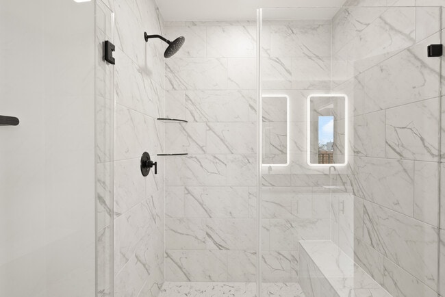 Building Photo - 701 N Henry St