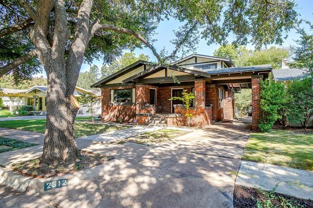 Building Photo - 2312 Mistletoe Ave