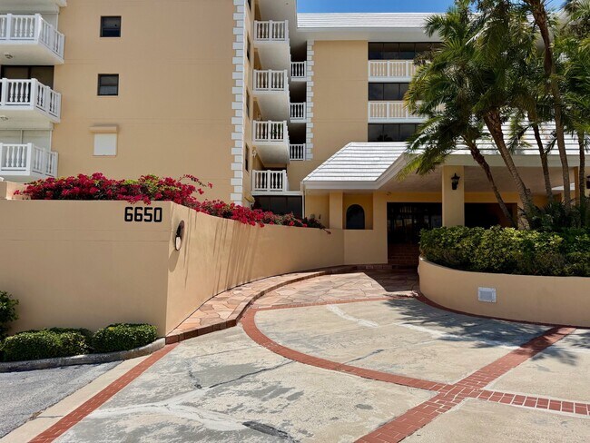 Building Photo - 6650 Sunset Way