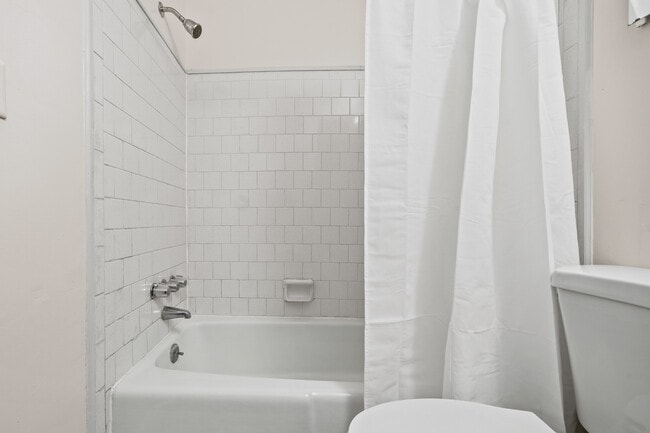 Building Photo - 203 Victor Pkwy