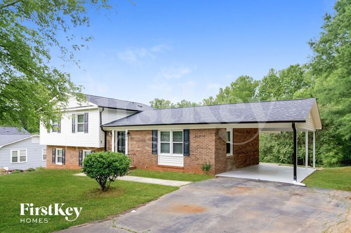 Primary Photo - 2350 Woodgreen Rd
