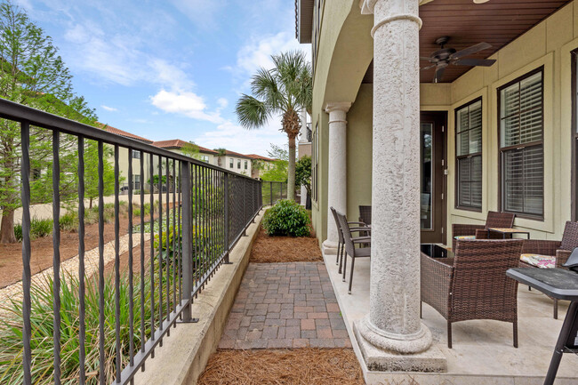 Building Photo - 1928 Boardwalk Dr