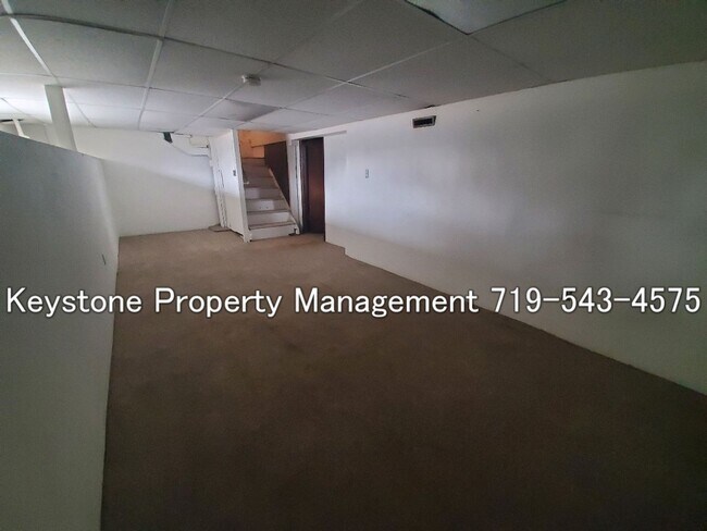 Building Photo - 1108 Jones Ave