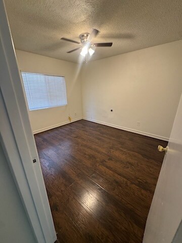 Building Photo - 8356 Amigo Ave