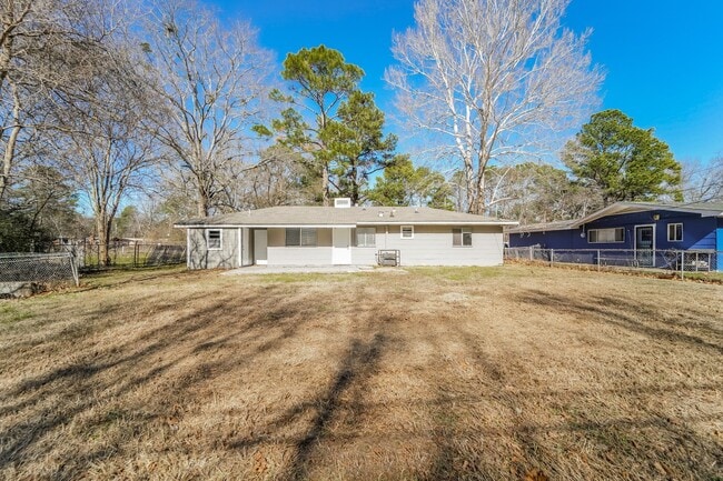 Building Photo - 5409 Queen Mary Ln