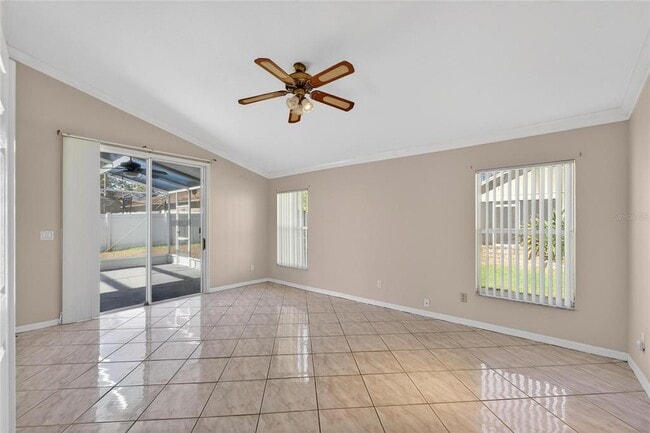 Building Photo - 4517 Oak River Cir