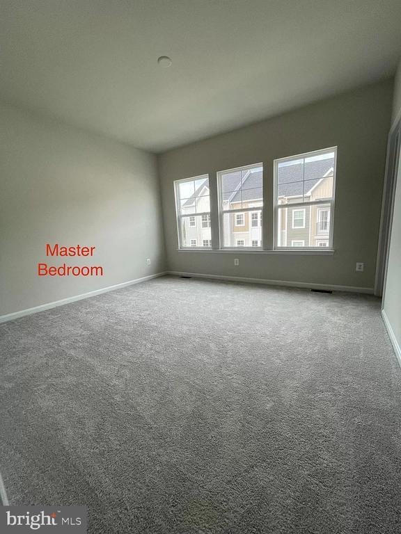 Building Photo - 2583 Hopton Ln