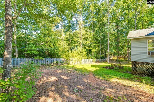 Building Photo - 19 Caddis Creek Ct