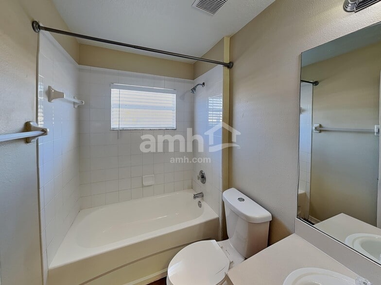 Building Photo - 12042 Butler Woods Cir