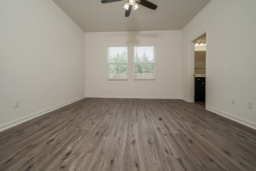 Building Photo - 505 Indian Creek